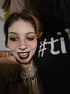 whatevaandissues Webcam-Show