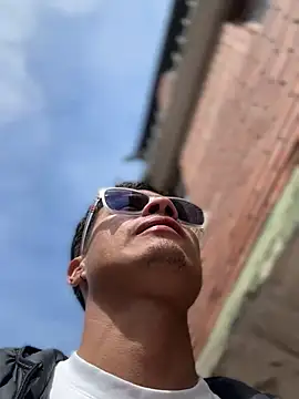 TavoHot_ Adlı Modelin Web Kamerası Şovu