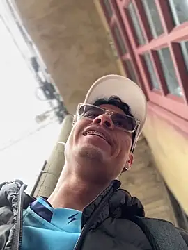 โชว์เว็บแคมของ TavoHot_