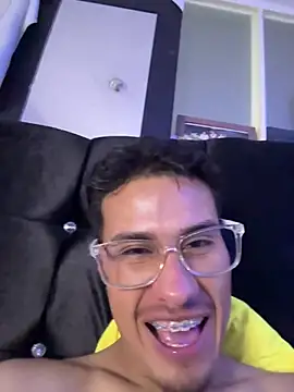 TavoHot_'s Webcam Show