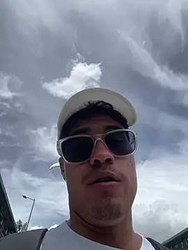 Show de TavoHot_ na webcam