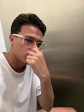 TavoHot_'s Webcam Show