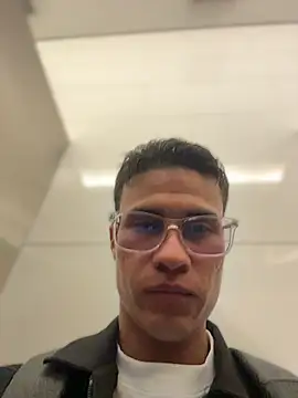 XXX chat uživo modela TavoHot_