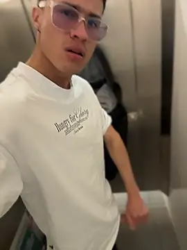 TavoHot_ 在線直播表演