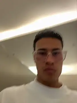 TavoHot_'s Webcam Show