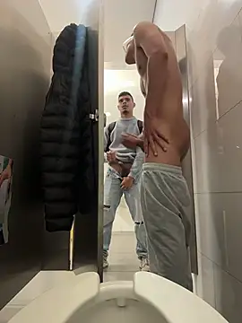 הופעת וובקאם של TavoHot_