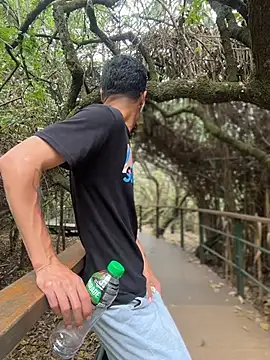 הופעת וובקאם של TavoHot_