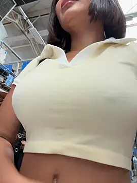 Irina_Velvettのウェブカメラショー