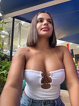 Show de Irina_Velvett na webcam