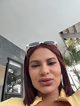 Irina_Velvettn Webbikameraesitys