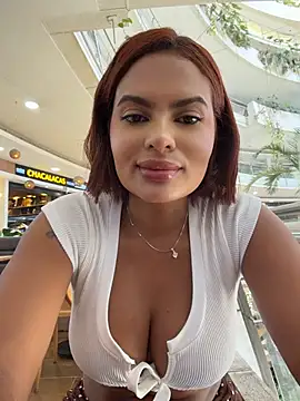 Irina_Velvett Adlı Modelin Web Kamerası Şovu