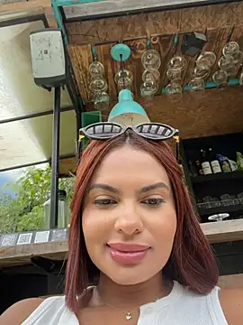 Chat +18 de Irina_Velvett ao vivo