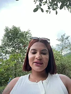 Irina_VelvettのライブXXXチャット