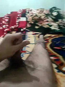 عرض كام UxorialMoralist