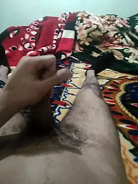 عرض كام UxorialMoralist