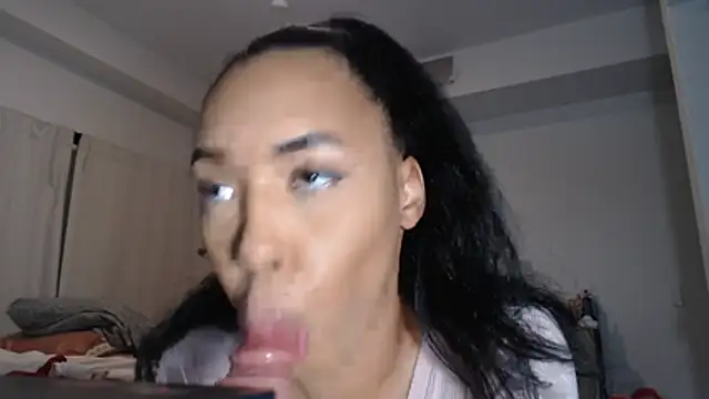 kourtney4lov3n Live XXX chat