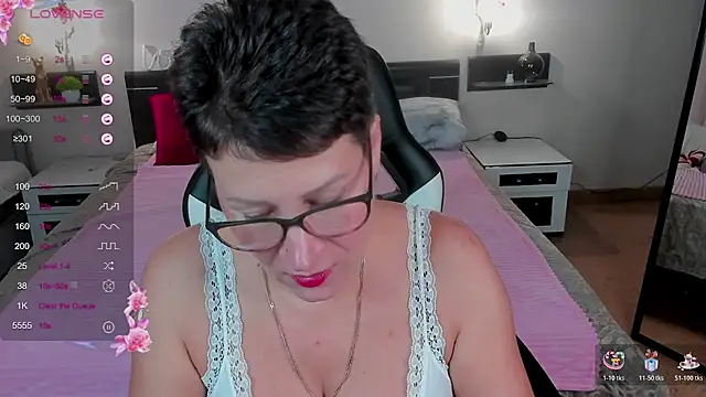 Chat XXX en directo de JennyMons