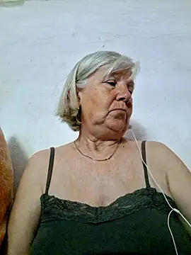 KlaudiaDarling Chat XXX in diretta