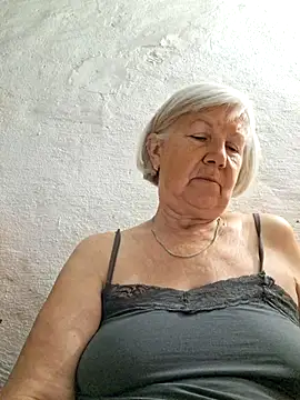 KlaudiaDarling's Live XXX Chat