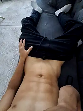 Show modela ragnarr233443 na web-kameri
