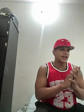 bigdick211292 网络视讯表演