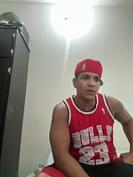 bigdick211292 网络视讯表演