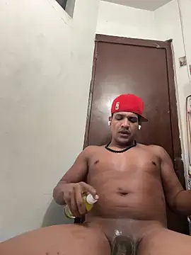 bigdick211292 élő XXX-chatje