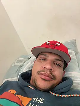 bigdick211292 webkamerás műsora