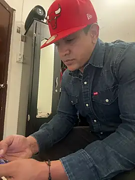 bigdick211292 Шоу с уебкамера