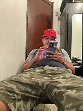 bigdick211292 Adlı Modelin Web Kamerası Şovu