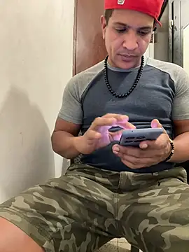 bigdick211292 Pertunjukan Webcam