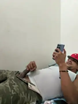 bigdick211292 网络视讯表演