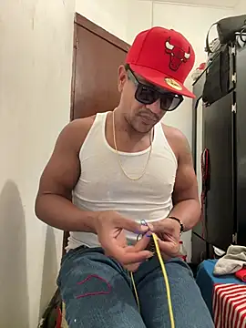 bigdick211292 在線直播表演