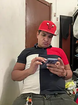 Pokazy przed kamerką – bigdick211292