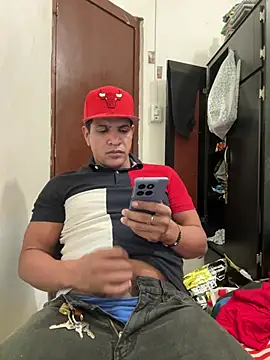 bigdick211292 网络视讯表演