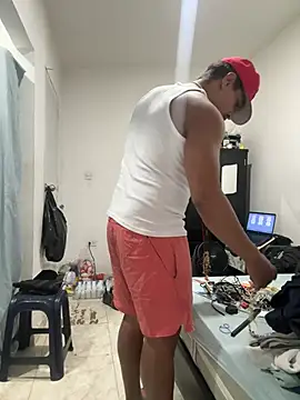 bigdick211292: διαδικτυακό σόου στην κάμερα