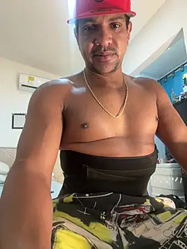 bigdick211292 Adlı Modelin Web Kamerası Şovu