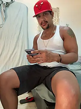 bigdick211292 Adlı Modelin Web Kamerası Şovu