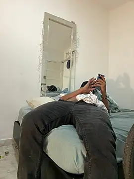 Pokazy przed kamerką – bigdick211292