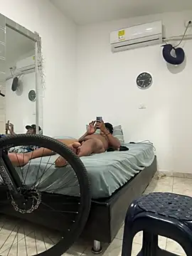 bigdick211292: вебкам-шоу
