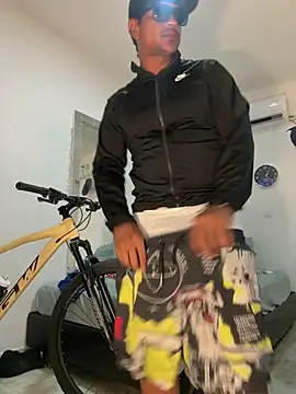bigdick211292のウェブカメラショー