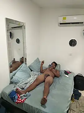 bigdick211292 webkamerás műsora