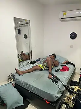 bigdick211292 Adlı Modelin Web Kamerası Şovu