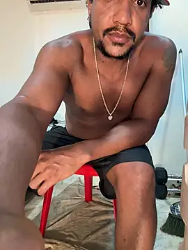 Show modela bigdick211292 na web-kameri