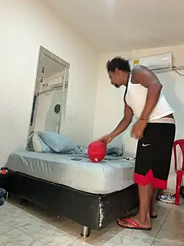 bigdick211292 Show in webcam