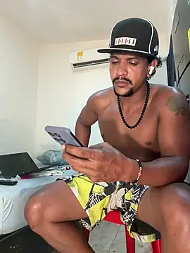 bigdick211292 webcam show