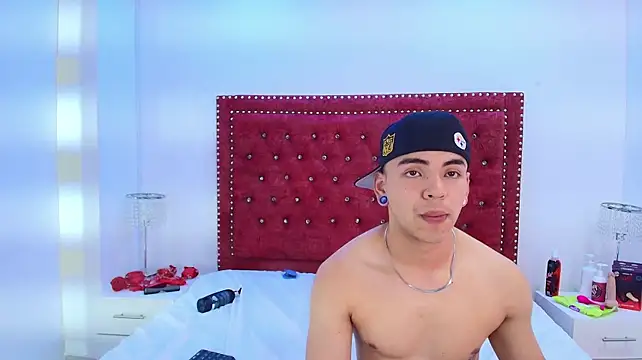 Jaden_and_sofia: вебкам-шоу