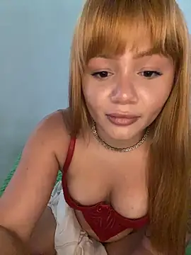 Isisbennett's Live Chat Room