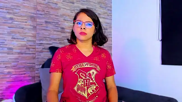 XXX chat uživo modela nath_redrex