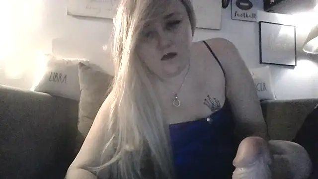UnpleasantFan156's Webcam Show